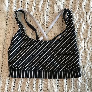 Lululemon energy bra size 4